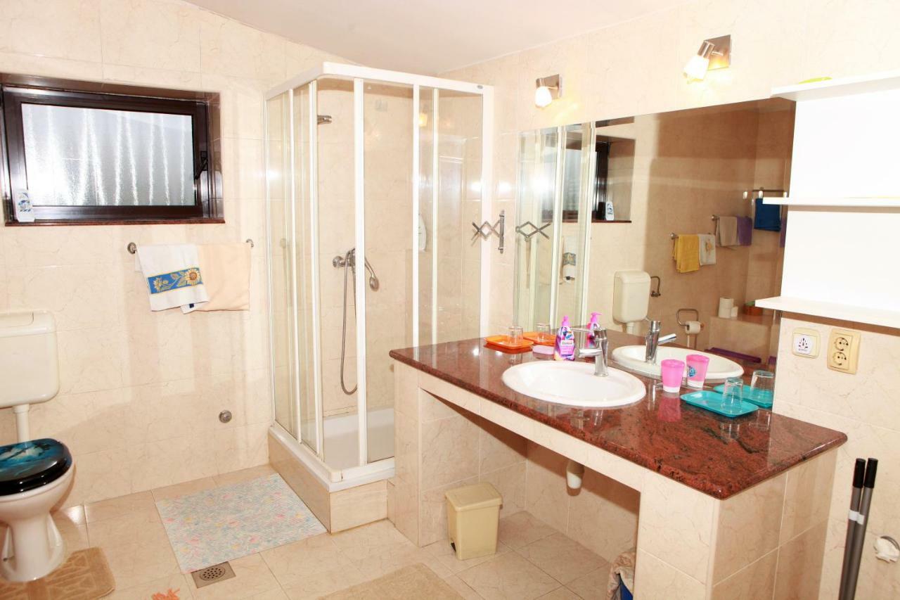 Apartmani Kristanic 카를로바츠 외부 사진