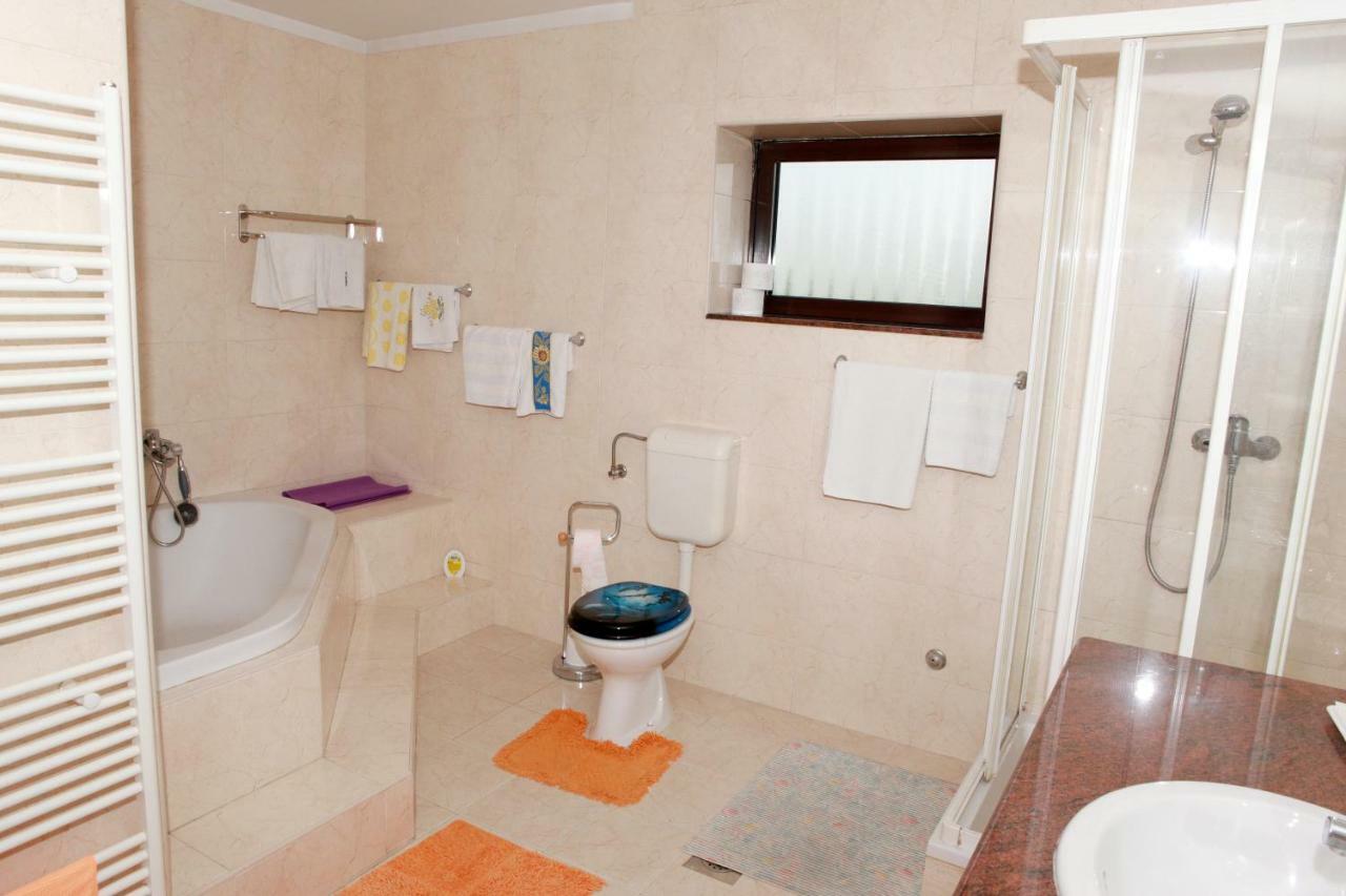 Apartmani Kristanic 카를로바츠 외부 사진