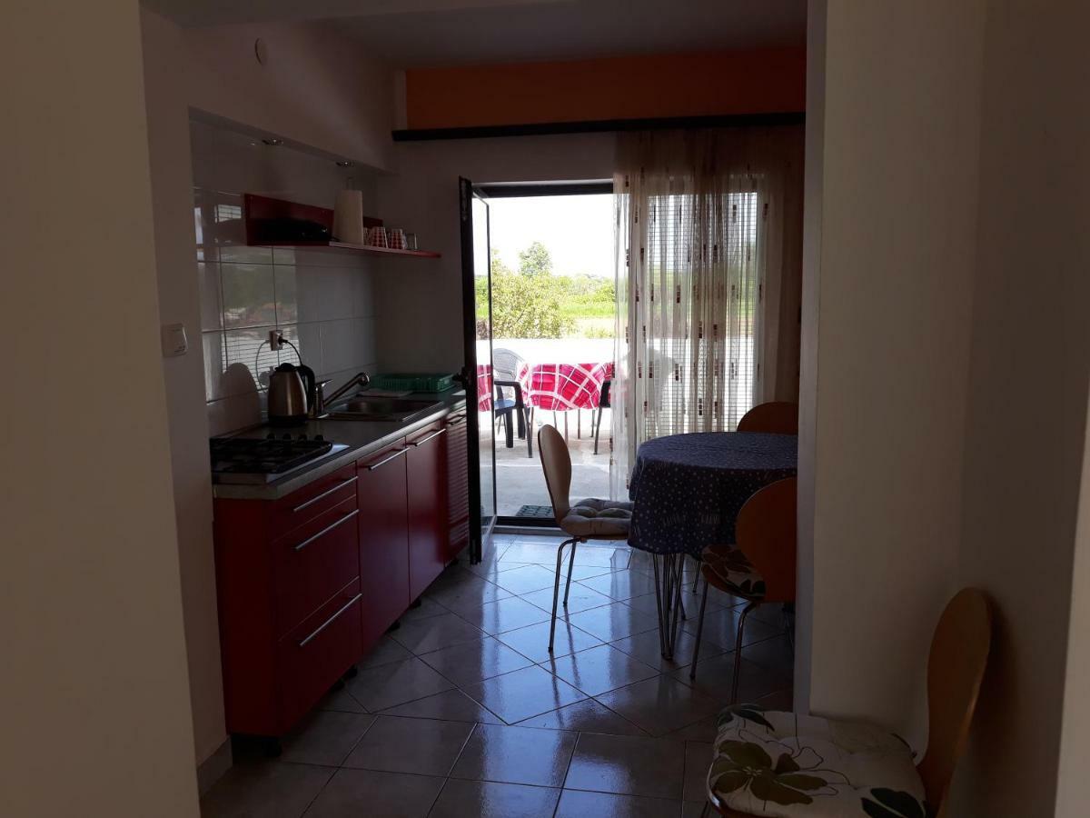 Apartmani Kristanic 카를로바츠 외부 사진